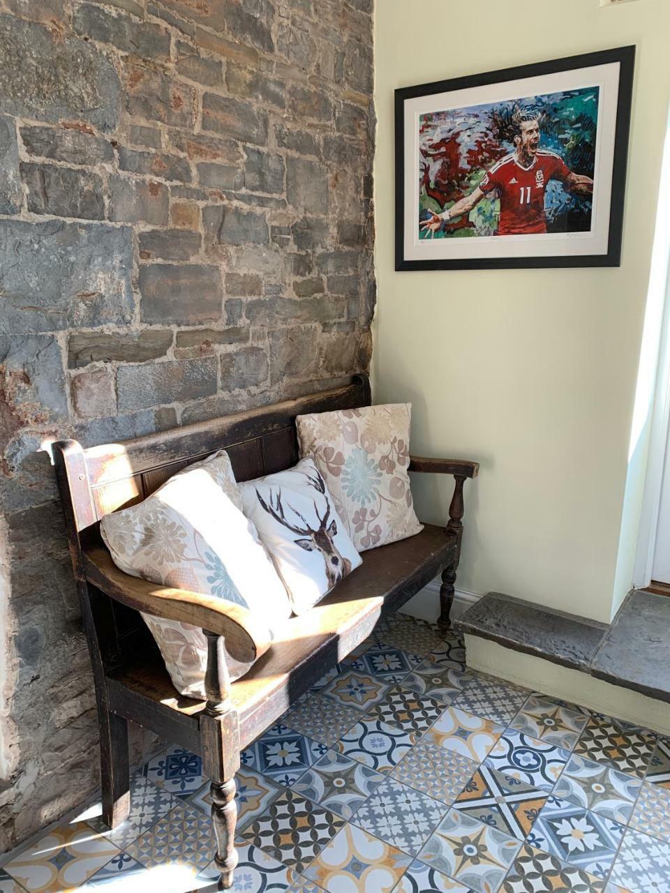 Pontyclerc Farm House Bed And Breakfast Ammanford Extérieur photo