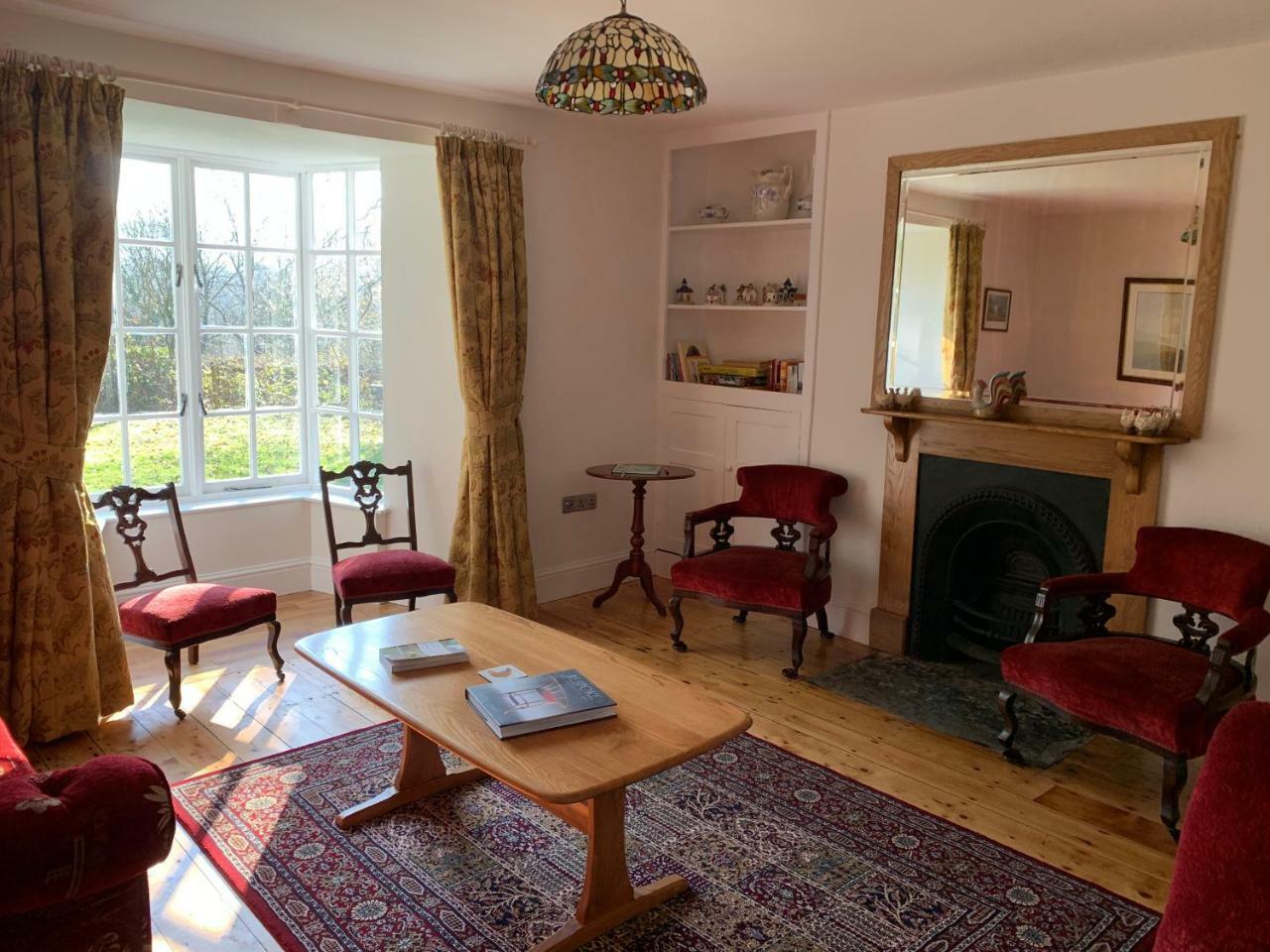 Pontyclerc Farm House Bed And Breakfast Ammanford Extérieur photo